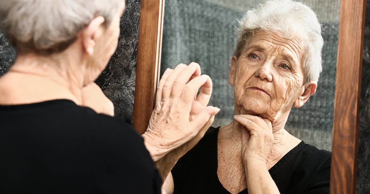 Agevillage's tweet photo. 👥 Maladie à corps de Lewy : que faire face au syndrome de #Capgras ? L’« illusion des #sosies » touche de nombreux malades, rappellent la professeure Claire Paquet et l'@a2mcl 👉 https://t.co/756yu1BKo3 https://t.co/JyVkykZGYe
