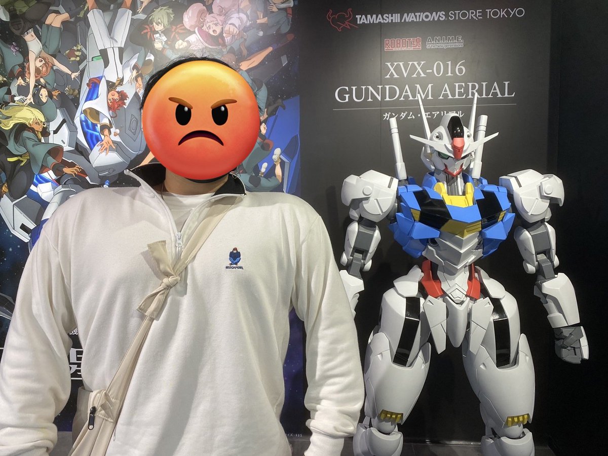 mame06493779's tweet photo. 近くの古着屋がGwセールしててワクワクて行ったら入る肩幅のがなくてブチギレる。今日この頃 https://t.co/GGCpc9BL6B