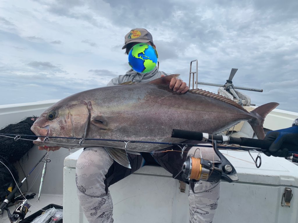 TOKARAsukosuko's tweet photo. みんないつまで釣りすんのに竿使ってんの？
リールだけで十分っしょ https://t.co/b9fIG7up2t