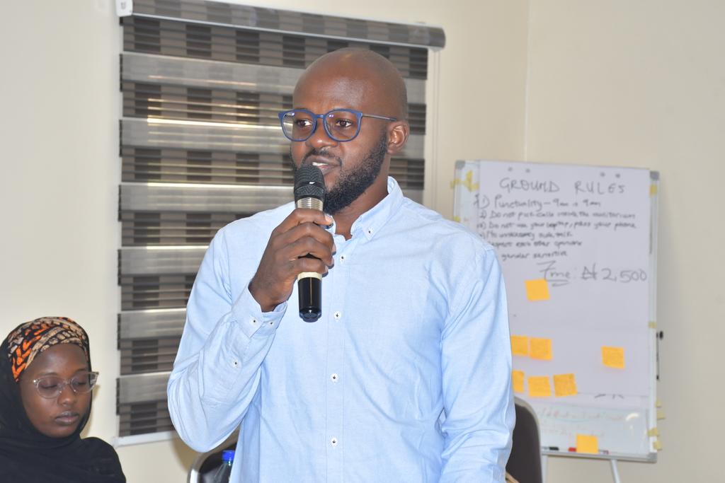 TheICIR's tweet photo. Essentials of Data Journalism
Facilitated by Jonathan Ebe (@ebe_jonathan1)
Organised by #TheICIR and supported by
@Macfound.
#OCRP2023 #OCRPKano #OCR #OpenContractReporting https://t.co/d3uDEEzD8w