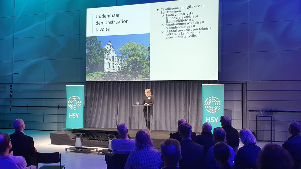 hsy_fi's tweet photo. Eurooppalaisia alueita autetaan sopeutumaan ilmastonmuutokseen Regions4Climate-hankkeessa, kertoo @Heli_Ponto @ForumVirium. Uudenmaan tavoite on huomioida viherrakenne ja sosiaalinen oikeudenmukaisuus aikaisempaa laajemmin digikaksosen kehittämisessä.  #HSYpaikkatieto #ilmasto https://t.co/41k20dTIkG