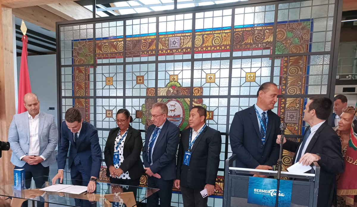 Alcaldes y representantes de seis capitales del atún firman la Alianza de las Ciudades Mundiales del Atún

<a href="/BermeokoUdala/">Bermeoko Udala</a>
#Bermeo #Manta #Victoria #PagoPago #Concarneau #Majuro #GeneralSantos

<a href="/BermeoTuna/">Bermeo Tuna World Capital</a>

#BTF23 #sostenibilidad  #ods14 #alianzas #CiudadesDelAtún  #atun #tuna
