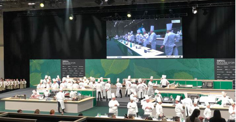 comoju's tweet photo. Cinco cocineros aspiran a ganar el Bocuse D´Or España 2023 @Bocusedor @BocusedOrSpain #bocusedor #bocuse @cristobalmuchef @juanma_cocina @uryfernandez7  https://t.co/5r1wL1nsV3 https://t.co/p5JQemvhAg
