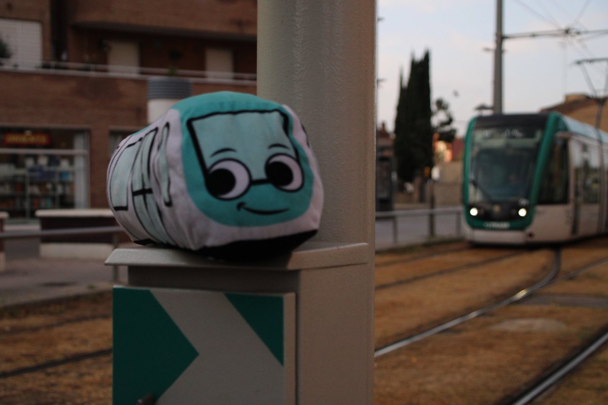 ElPortal_Cat's tweet photo. ☺️ Bon matí a tothom! Desitgem que el vostre dimecres estigui anant sobre rodes!

👉 Nosaltres, aquesta tarda tenim una trobada amb la parada 📍 Llevant - Les Planes!

📸Amb ganes de veure el resultat!! https://t.co/an9VQCf3Rf