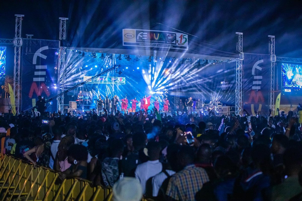 JeanLouisBoua's tweet photo. Les lampions se sont éteints sur le FEMUA15 qui est désormais classé parmi les plus prestigieux festivals au monde. Eh oui! Le FEMUA est un festival complet.Du Carrefour jeunesse en passant par le Kids, le Sport,le Social jusqu’aux Concerts, tout le monde y trouve pour son compte https://t.co/5aGW9y4l3Q