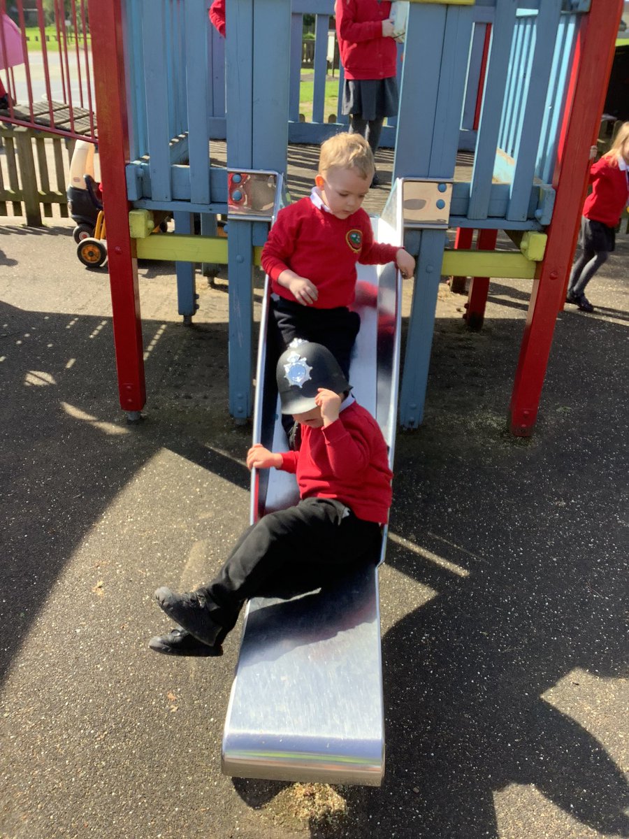 NurseryOPS's tweet photo. The sun has got his hat on and @NurseryOPS children have come out to play! ☀️ 👒 

We are exploring our climbing frame.
Going up, down and over using lots of different ways. 

#outdoorlearning #grossmotor #eyfsmaths #eyfsphysicaldevelopment #playlearnandgrowtogether https://t.co/qmx9hECq2u
