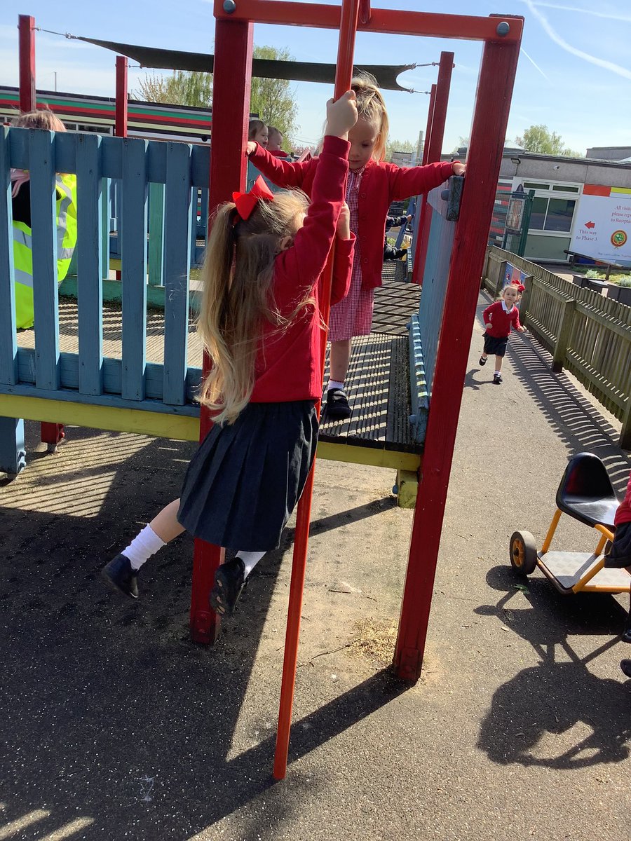 NurseryOPS's tweet photo. The sun has got his hat on and @NurseryOPS children have come out to play! ☀️ 👒 

We are exploring our climbing frame.
Going up, down and over using lots of different ways. 

#outdoorlearning #grossmotor #eyfsmaths #eyfsphysicaldevelopment #playlearnandgrowtogether https://t.co/qmx9hECq2u