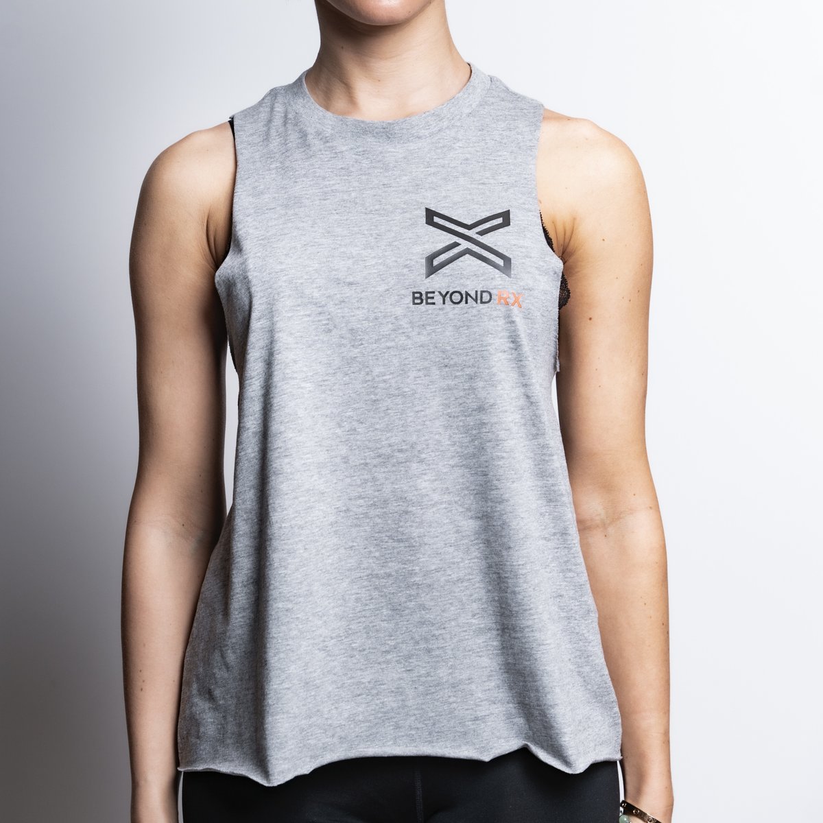beyondrxgear's tweet photo. The ultimate #WorkoutPartner ➡️ #BRXApparel 👌

Our classic range kickstarts with the #OG, featuring a #TriBlend &amp; #HeavyWeight material, slim/#Athletic fit &amp; a range of #Flexibility to #RaiseYourGame.

Oh &amp; it's stylish too! 🔥 Check it out: https://t.co/IIqvpGKpQr 

#GymGear https://t.co/p0UyXudRAF