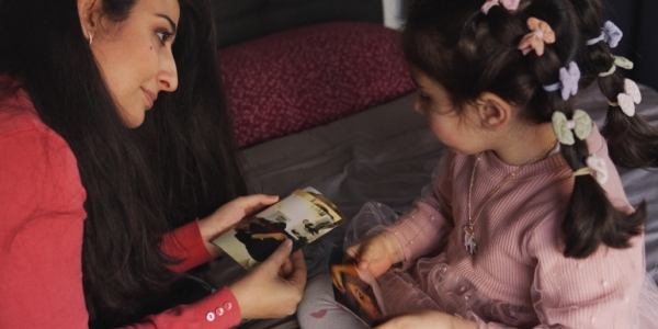 VU Religie en Theologie (@vu_frt) on Twitter photo Kom maandag 8 mei naar Rialto@VUcampus voor de prijswinnende docu My Maysoon van <a href="/VU_FRT/">VU Religie en Theologie</a>-alumna Batoul Karbijha. In de film gaat ze op zoek naar haar zus, die is vermist sinds ze Syrië ontvluchtte per boot. Na de film volgt een Q&A met de maker: rialtofilm.nl/en/films/1419/… Kom maandag 8 mei naar Rialto@VUcampus voor de prijswinnende docu My Maysoon van <a href="/VU_FRT/">VU Religie en Theologie</a>-alumna Batoul Karbijha. In de film gaat ze op zoek naar haar zus, die is vermist sinds ze Syrië ontvluchtte per boot. Na de film volgt een Q&A met de maker: rialtofilm.nl/en/films/1419/…