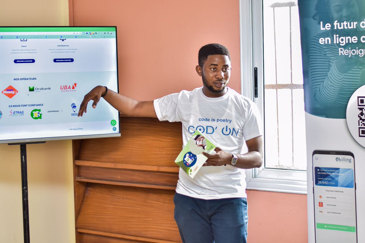 CodOnEvent's tweet photo. Merci à nos intervenants d’avoir édifier la communauté sur les défis et opportunités du e-commerce.
Transit'Up Digitech Africa @olatanomarket
📷 Mr spark photographie
#codeispeotry #SessionEcommerce #code #gabon https://t.co/3Iq2iAEO3t