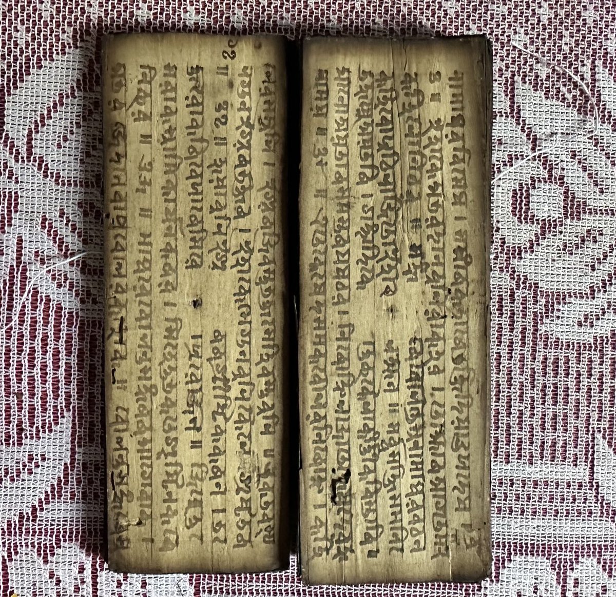Mrinal_MLA's tweet photo. Xasi paat #Puthi, religious phrases written on barks of Agar tree. #Ancestry #Alphabet #Heritage #History #Assam https://t.co/H9VORnDanK