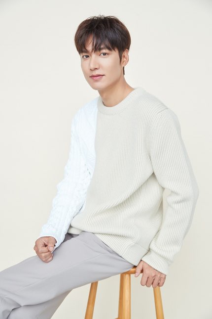 infodrakor_id's tweet photo. #AhnHyoSeop dan #LeeMinHo dikabarkan akan bintangi film berdasarkan webtoon 
'The Omniscient Reader's Point of View'."

Syuting dimulai akhir tahun 2023 dengan total biaya produksi 20 miliar won https://t.co/z5rN3asXwl