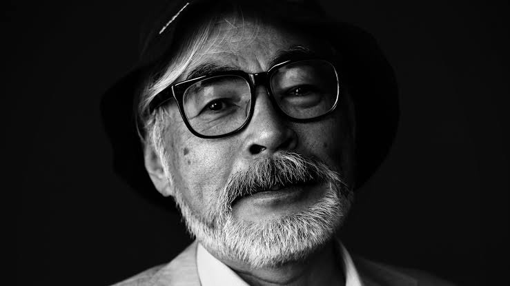 oohnoroC's tweet photo. Hayao Miyazaki como sempre solando Wes Anderson... https://t.co/FvKSoURIDb