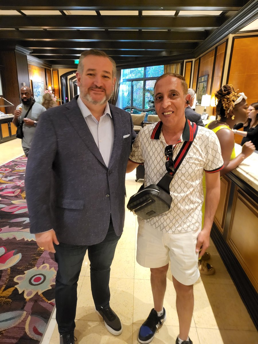 GhalyAdel's tweet photo. I met senator Ted Cruz.  He is the best ..I love this man.. https://t.co/g2K74aanWq