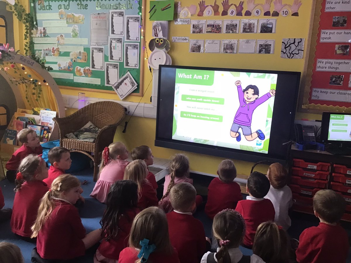 theellisF2's tweet photo. Itβs time for a mini beast quiz. Read the clues, What am I? π·ππͺ²π@TheEllisPrimary #Knowledgeandunderstanding https://t.co/bPWKL3Dbb1