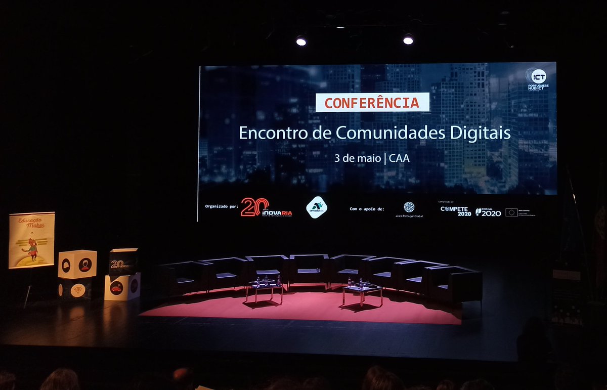 At the Digital Communities Summit organized by InovaRia and Amado Makers (Águeda - Portugal). 

#digitalcommunities #governance #technology #entrepreneurship #innovation