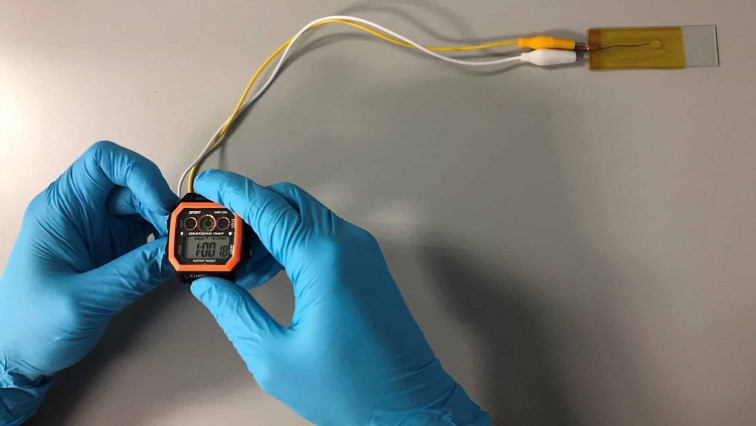 Researchers Design Battery Prototype with Fiber-shaped Cathode statnano.com/news/72325 #Battery #Prototype #Fiber #Cathode #zinc #StatNano #NBIC #nanotechnology