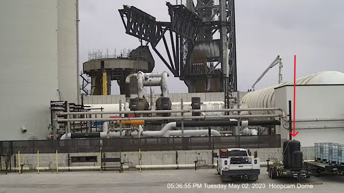 VickiCocks15's tweet photo. Last night, these black tanks were moved ahead of installation.
@davidgojr #Hoop2 https://t.co/x1gSQfxLCI