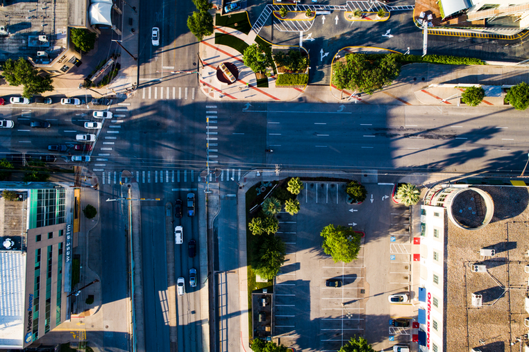 ITS_Int_News's tweet image. . @Miovision CEO Kurtis McBride provides the background to the launch of Miovision One, the foundation of an operating system for the modern intersection 
#trafficmanagement #trafficsignals #roadsafety #transportationindustry #itsinternational🛴 
👉 bit.ly/3LRLitf