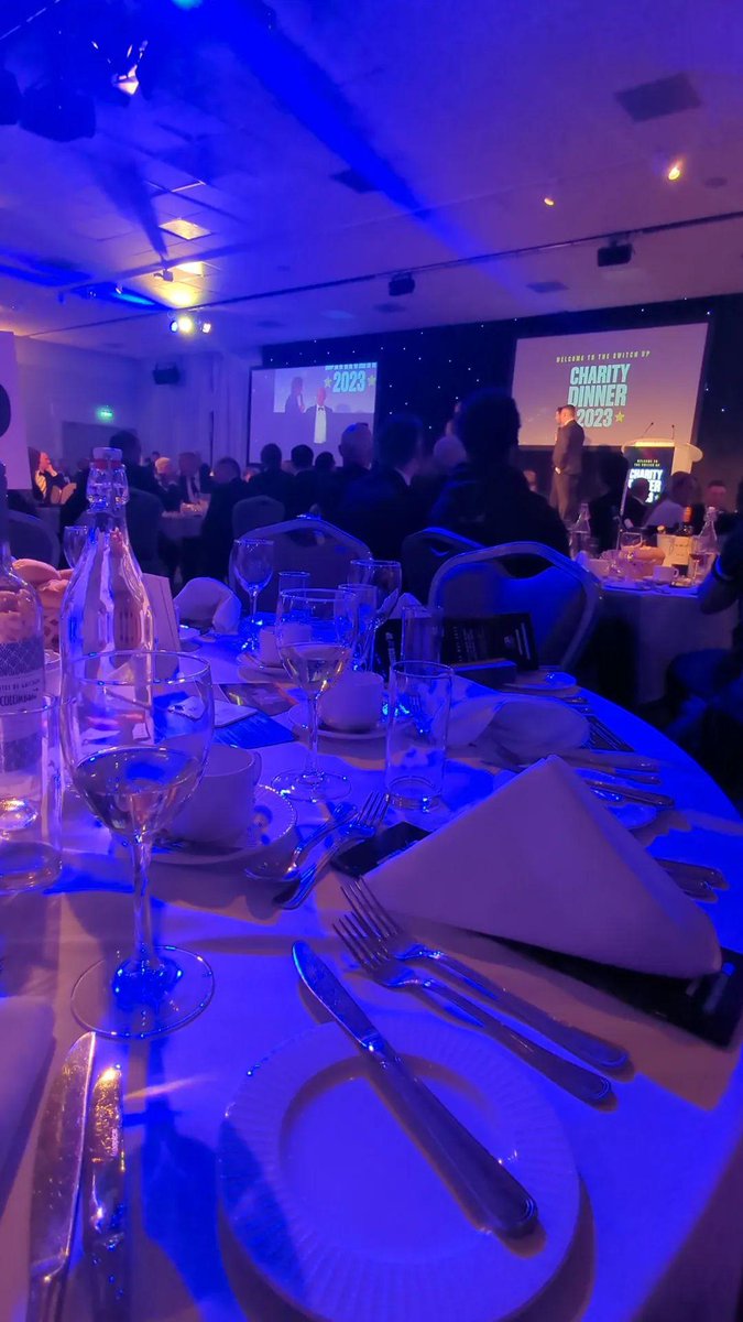 lanntastic's tweet photo. Fabulous night hosted by @vernonkay and @DFletcherSport at the @SwitchUpNotts Charity Dinner.

Thank you to @NFFC and @NFFC_Community for the opportunity to attend 🥂 https://t.co/lbcsdfcDdp