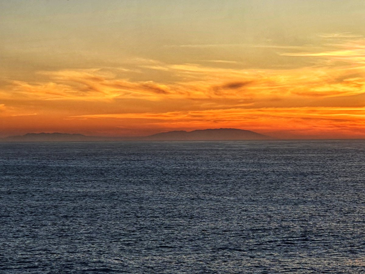 Hedwig88659153's tweet photo. Las puestas de sol en @cnbajamar son siempre mágicas #bajamar #tenerife #Canarias #canaryislands #sunset https://t.co/WLUL1rgWq4