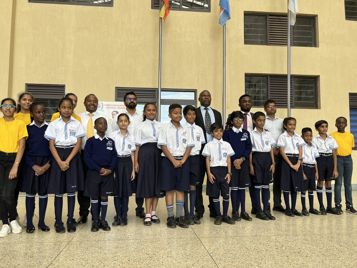 sssuganda's tweet photo. The journey of responsibilities begins at SSSU as we host the #prefects swearing-in ceremony for primary and secondary sections🎉
.
.
#schoolprefects #uganda #kampala #sssu https://t.co/7lLZMJTCTe