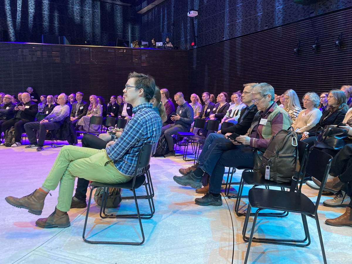 Heli_Ponto's tweet photo. Interesting day at #HSYpaikkatieto seminar! I presented #Uusimaa demo and its #digitaltwin approach with #social perspectives as part of @Regions4Climate @ForumVirium @hsy_fi #geoinformatics #climateresilience #urban #regions https://t.co/6DOxVpW6wi