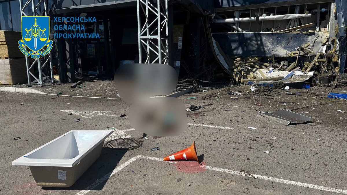 __kurlyk_'s tweet photo. #russians fired at the only working hypermarket in #Kherson.

as a result 3 people died and 5 more were injured.

#russiaisaterroriststate #sanctionrussia #ArmUkraineNow
#RussianWarCrimes #tanksforukraine #F16ForUkraine #freethehawkei https://t.co/35FMUD2GtR