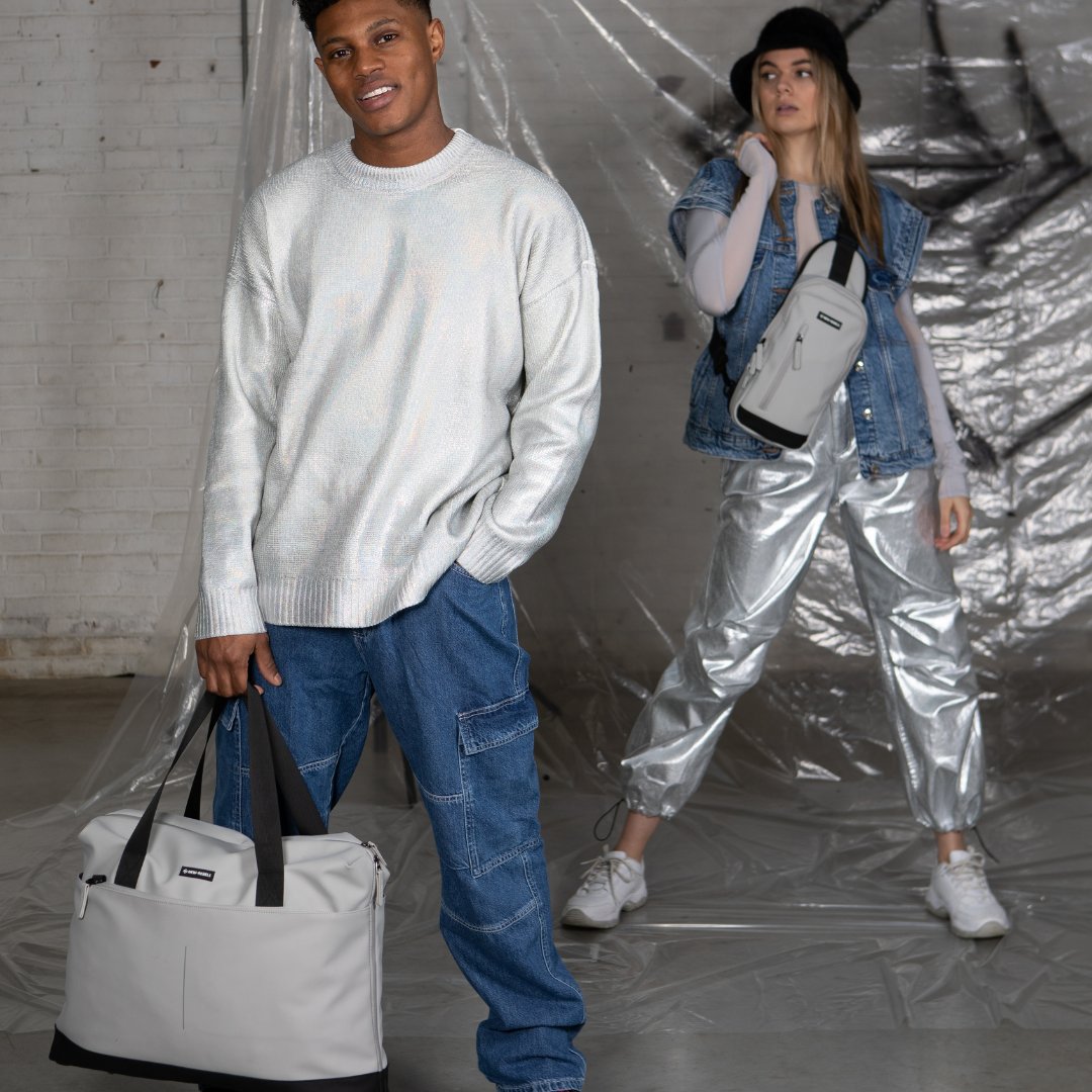 Match your shopper with a pretty crossbody bag! Buy it online now and join the movement. 

#rebelfromwithin #newrebels #backpack #travel #traveltheworld #holiday #fashion #traveling #bags #instagood #rucksack #rugzak #travelbags #metallic #match #shopper