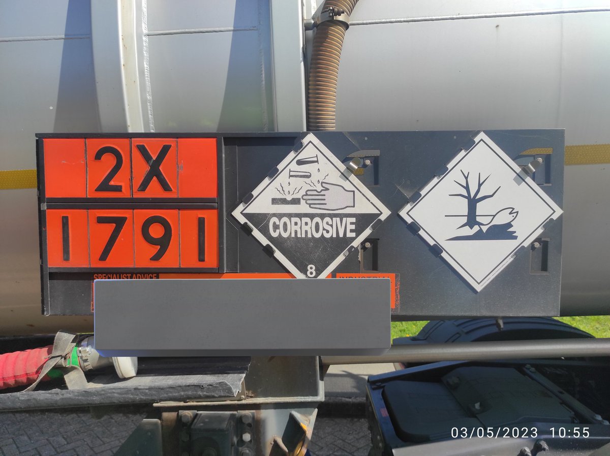Our specialist examiners are working alongside @DVSAEnforcement to inspect compliance on Carriage of Dangerous Goods (#ADR). So far all loads have been compliance and drivers very professional.