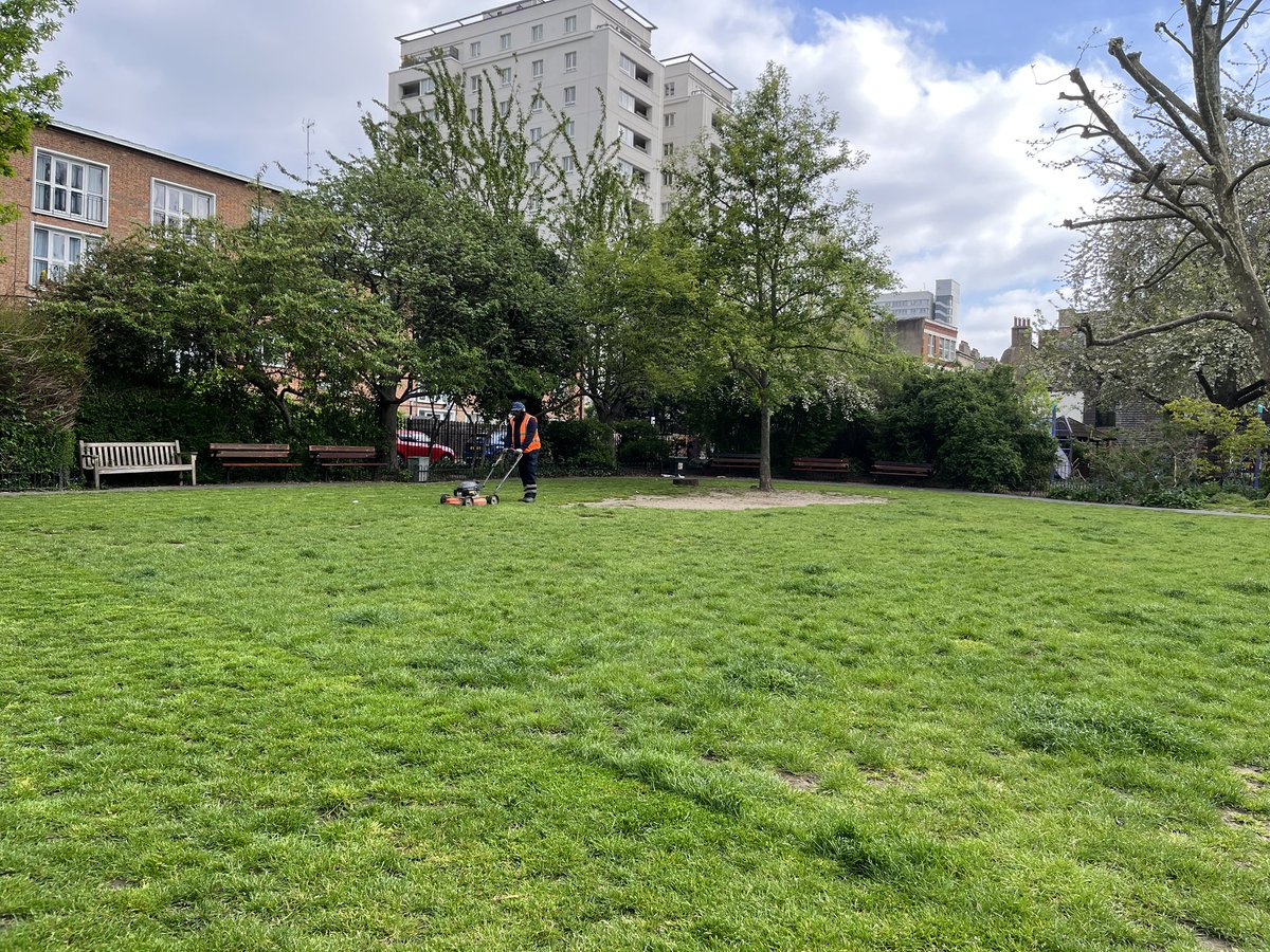 RossiBike (@rossithebossi) on Twitter photo Could <a href="/IslingtonBC/">Islington Council</a> get the No Mow May Memo please
<a href="/CarolineRussell/">Caroline Russell</a> <a href="/RowChampion/">Rowena Champion</a>
x.com/citywestminste… Could <a href="/IslingtonBC/">Islington Council</a> get the No Mow May Memo please
<a href="/CarolineRussell/">Caroline Russell</a> <a href="/RowChampion/">Rowena Champion</a>
x.com/citywestminste…