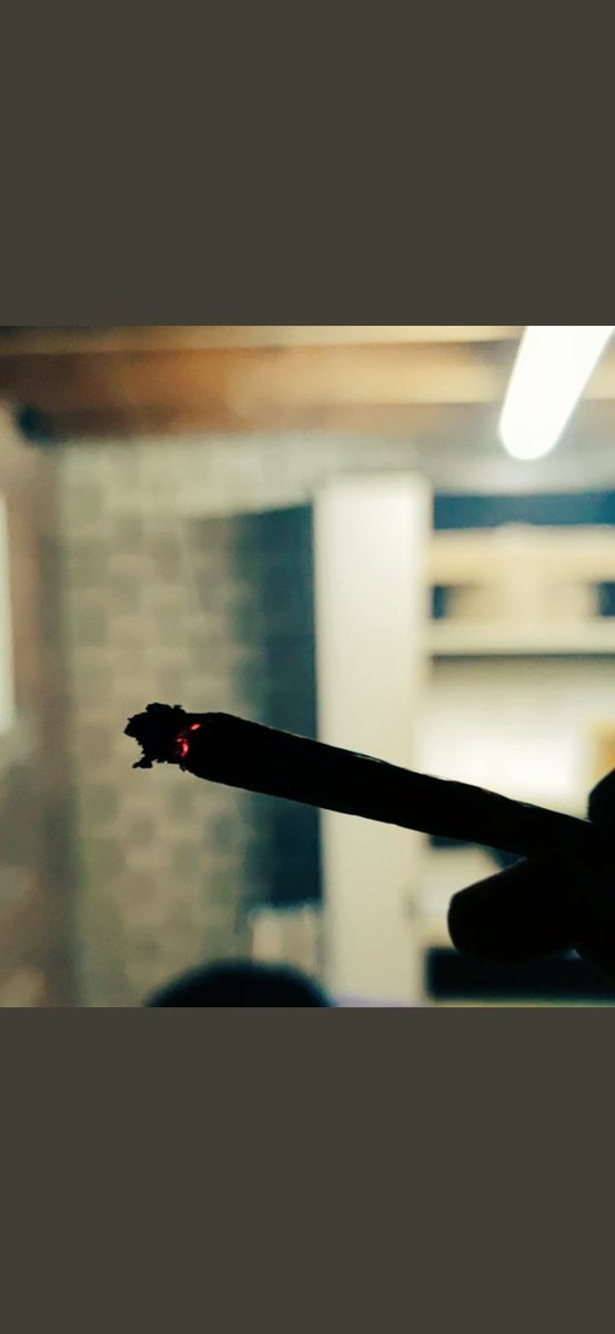 Akindollar1's tweet photo. Observe 
Smile 
Lock Up😎🖤 https://t.co/TF2g7WrWHD