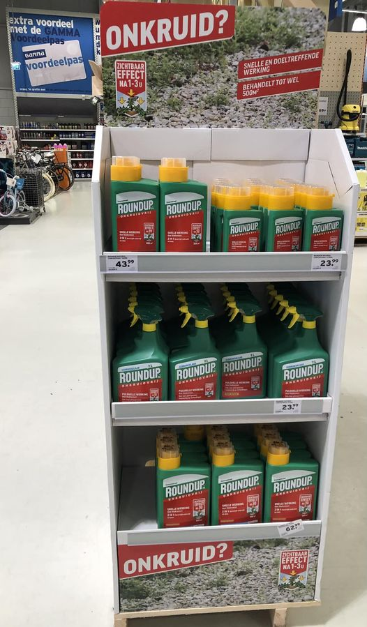 SilverSypitzki's tweet photo. " GAMMA Velserbroek.
Waarom wordt dit gif nog steeds verkocht?! @gamma_nl, neem uw verantwoordelijkheid en haal dit giftige middel per direct uit de schappen s.v.p!
#gamma #stoproundup #letthebeeslive #stoppoisoningparadise #earthprotection #biodiversity #birdsandbees " https://t.co/M87HgxrMiR