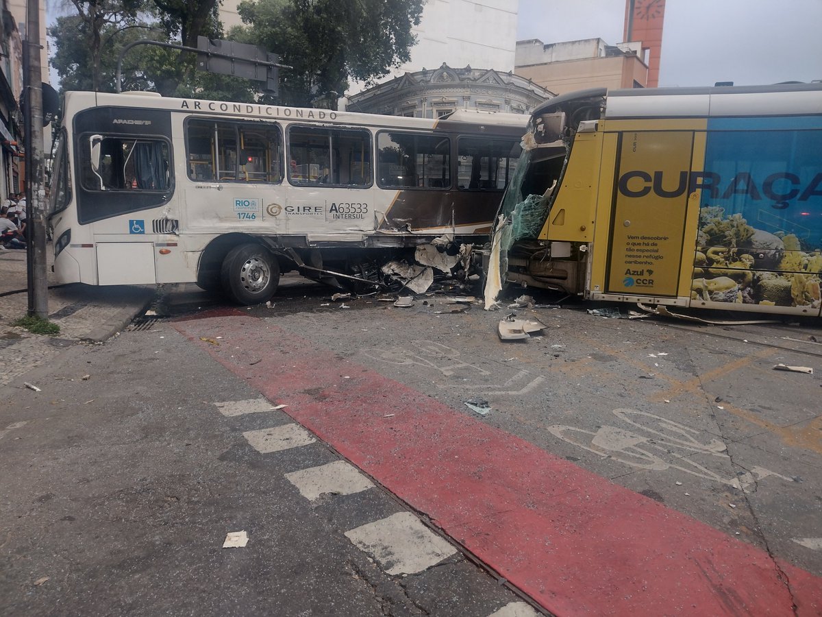 dedeco_Asl's tweet photo. #vlt #transito https://t.co/Y5bt2mKixE