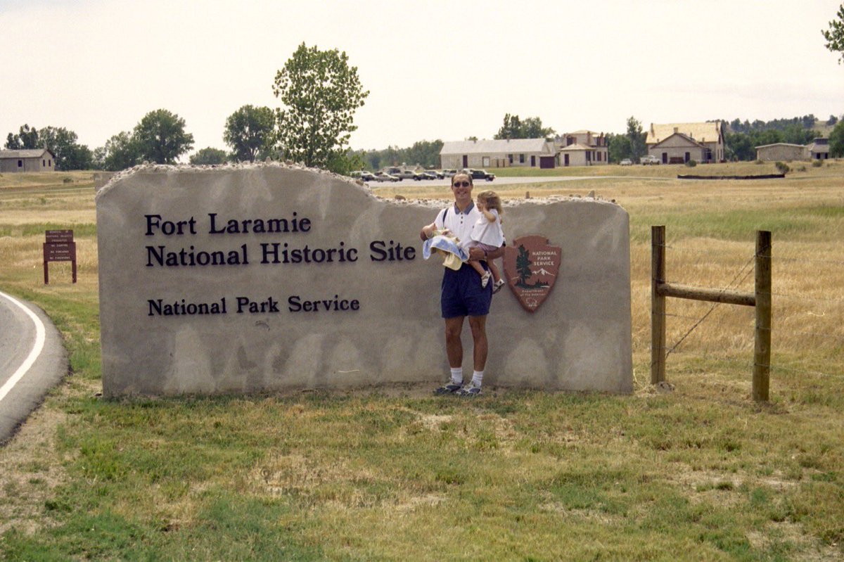collodi's tweet photo. Park Memory of the Day:
Park Sign Series
Fort Laramie National Historic Site
July 3, 2001
#FindYourPark #KeepExploring #NationalParks #BrownSigns #CollodiAdventures #ParkMemories #MyParkStory #ParkSignSeries #ParkSigns https://t.co/KwRuln3Fxq