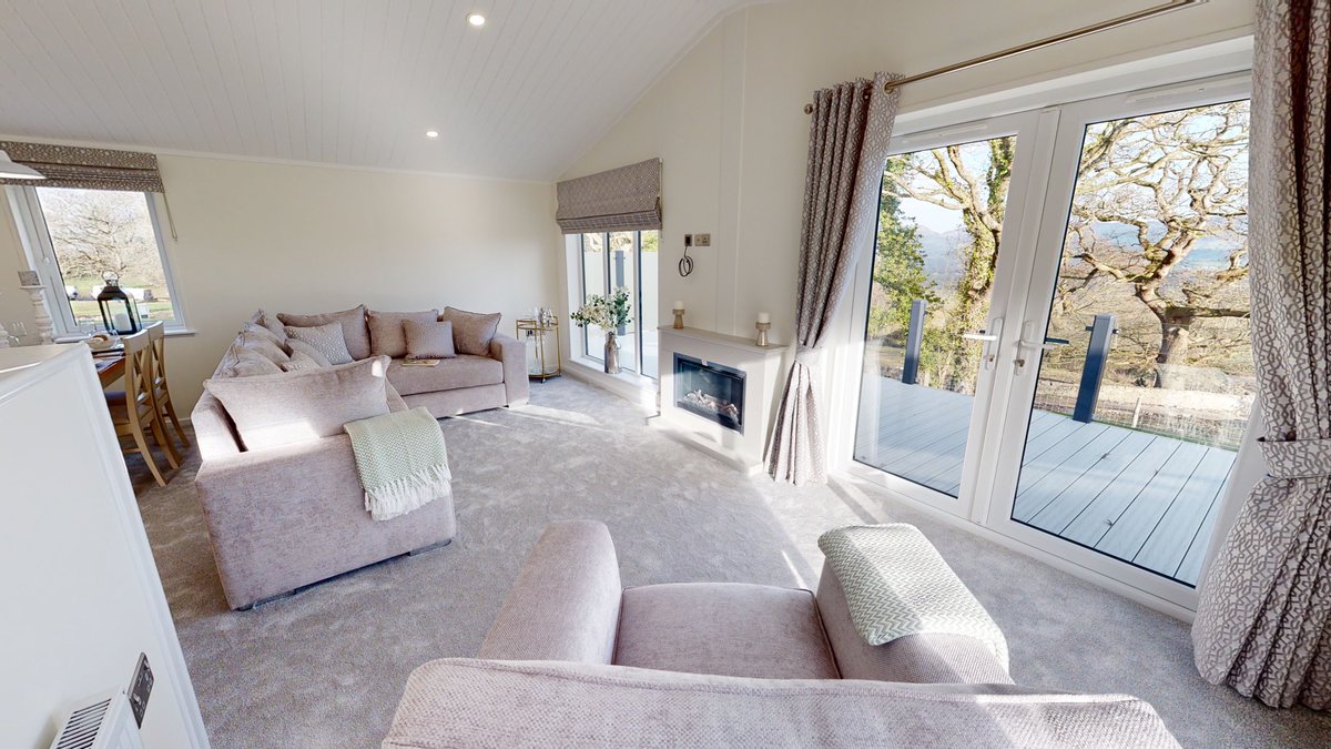 KingstonLeisure's tweet photo. This stunning, modern Carisbook park home oozes comfort and relaxation as well as all the necessities for luxury living. 🍃

Discover the Kingston range: https://t.co/ZHFjOFHQ8K

#LuxuryLodge #LodgePark #ParkHome https://t.co/Hf7x1m3QWl