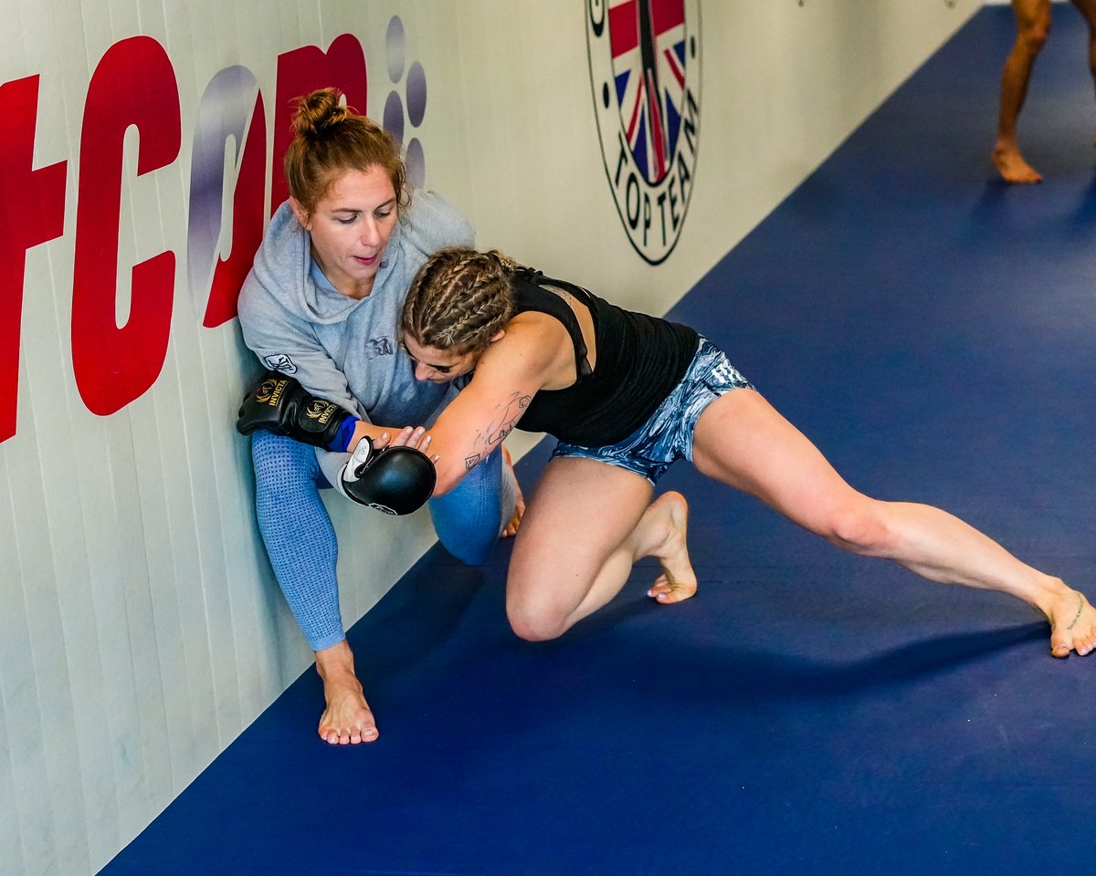 gbtopteam's tweet photo. Today is all about the OG! @olaRubin is on weight and looking to put on another standout performance tonight in Denver for @InvictaFights
LETS GO BIG BAD!!!
#invicta #womensmma #femalemma #mma #mixedmartlialarts #profighters #olgarubin https://t.co/3uIOWAeoJN