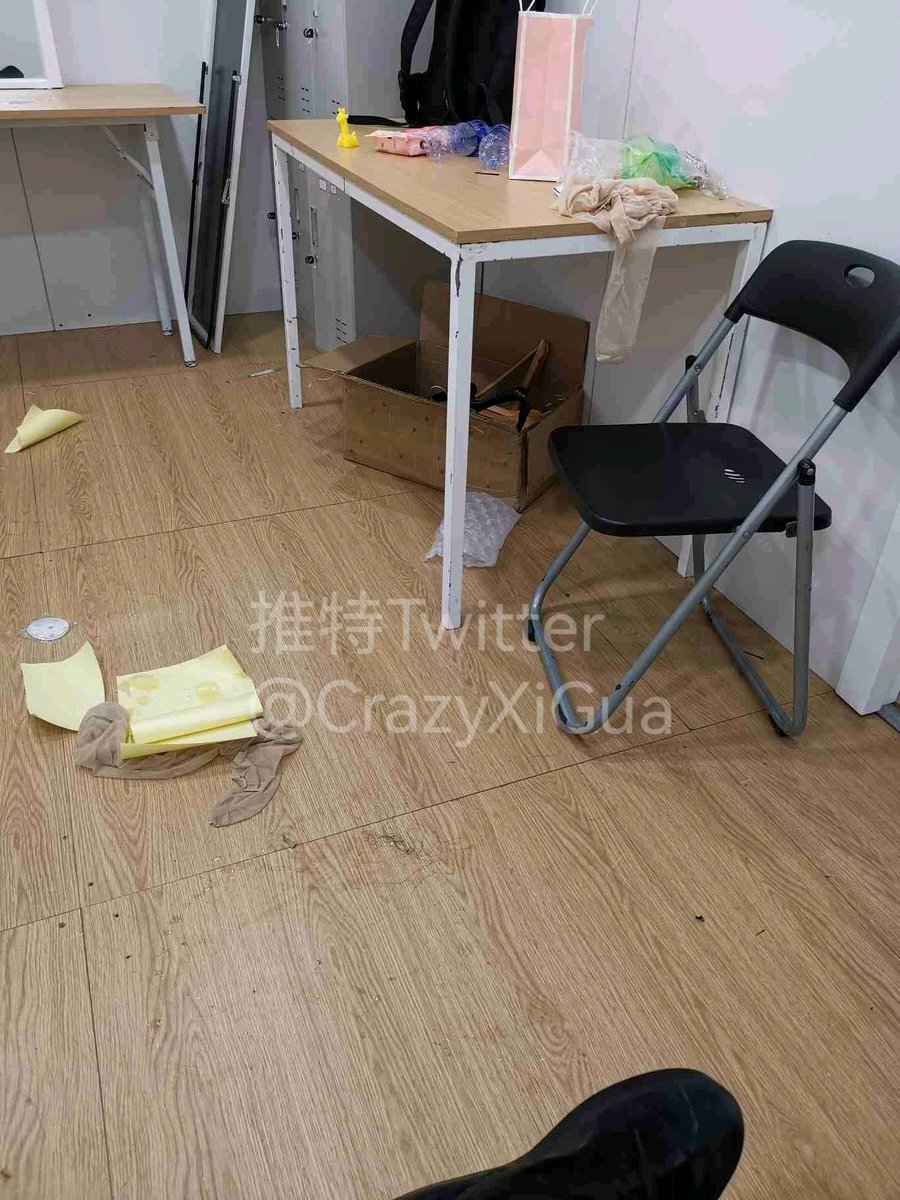 车展礼仪原味薄肉丝，有几双，直接后台蹲守获得，有偿，费用不高。需要的请私信我获取方法及邮寄地址，顺丰发出！＃丝袜 #原味丝袜 #原味 #肉丝 https://t.co/AFSqe4GKf0