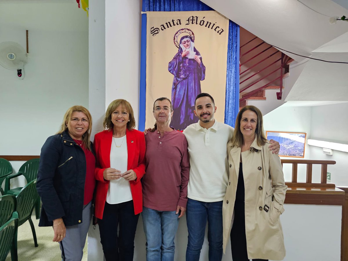 AlternativaxSM's tweet photo. El viernes tuvo lugar en #Utiaca, con motivo de la celebración de las fiestas en honor a Santa Mónica, la lectura del pregón a cargo de nuestra querida vecina y amiga Mila Dèniz. https://t.co/ZcVL35oi7v