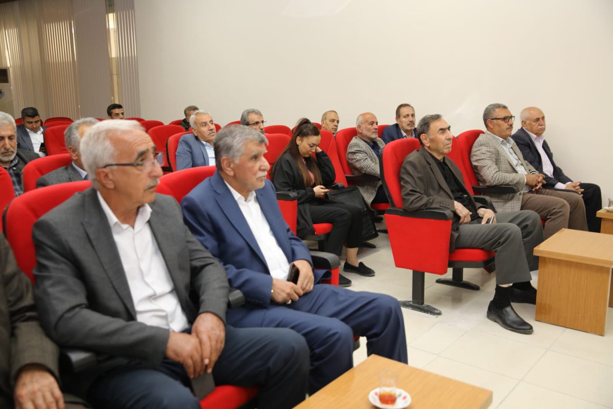 osmangudertr's tweet photo. #Mayıs Ayı AK Parti Grup Meclis Toplantımızı, AK Parti Battalgazi İlçe Başkanımız Basri Kahveci Başkanlığında gerçekleştirdik. Hayırlara vesile olsun.

📍AK Parti Battalgazi İlçe Başkanlığı https://t.co/YGfWGedIwv