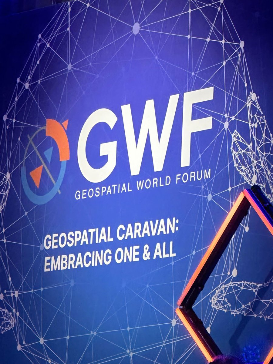 DataAppeal's tweet image. Some snapshots from the 14th edition of #GeospatialWorldForum2023 in #Rotterdam!💡
Tomorrow, meet Hannah Babineau, our Head of Partnerships, during &quot;Convergence of Location Data and Personalization in Data-Driven Marketing&quot; session.
Don&apos;t miss out!