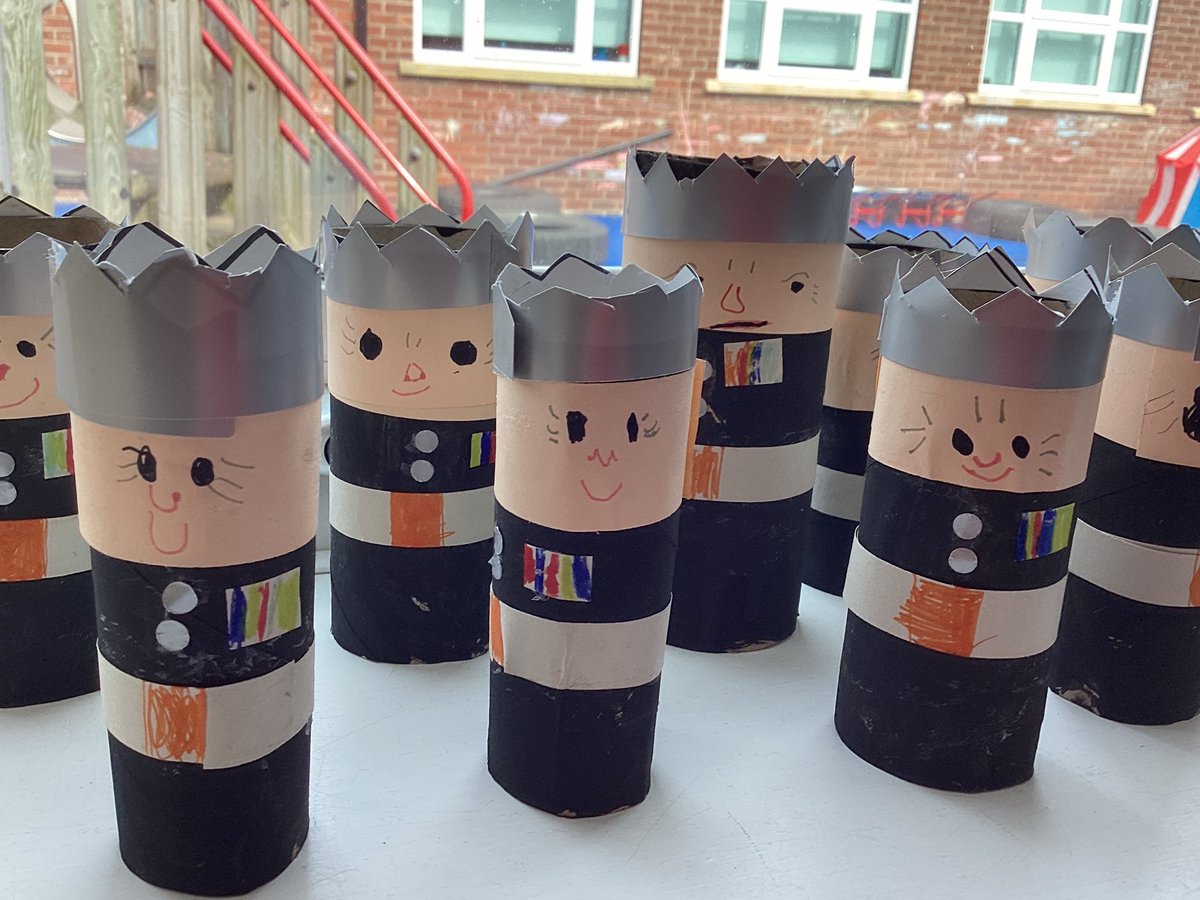 CPSReception's tweet photo. Soldiers and kingsβ¦.is there something special happening?? #Coronation #understandingourworld #EYFSlife https://t.co/ev4ZYfA992