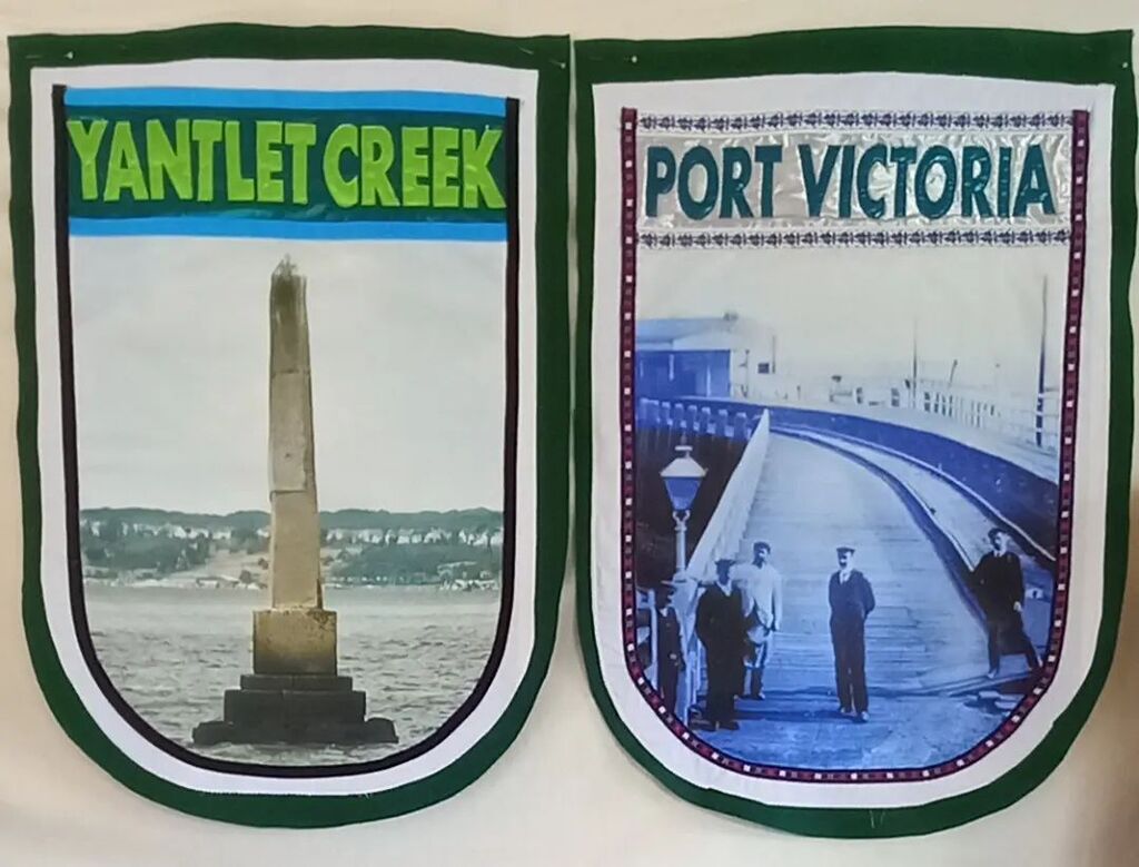 Working on some new souvenir banners which celebrate the 100 of Hoo railway line which no longer exists. As part of Whose Hoo festival with <a href="/filaments/">sunghun park</a>.art 
#whosehoo #filamentsart #100ofhoo #disusedrailway #sloughfort #allhallows instagr.am/p/CrxvNOJqJuJ/