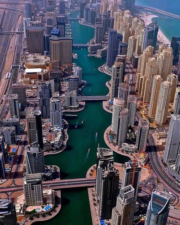 damoa_alsamt's tweet photo. عـمـار يـا #دار_زايد ..🇦🇪
#السياحة_في_الإمارات https://t.co/02hRE0KiLc