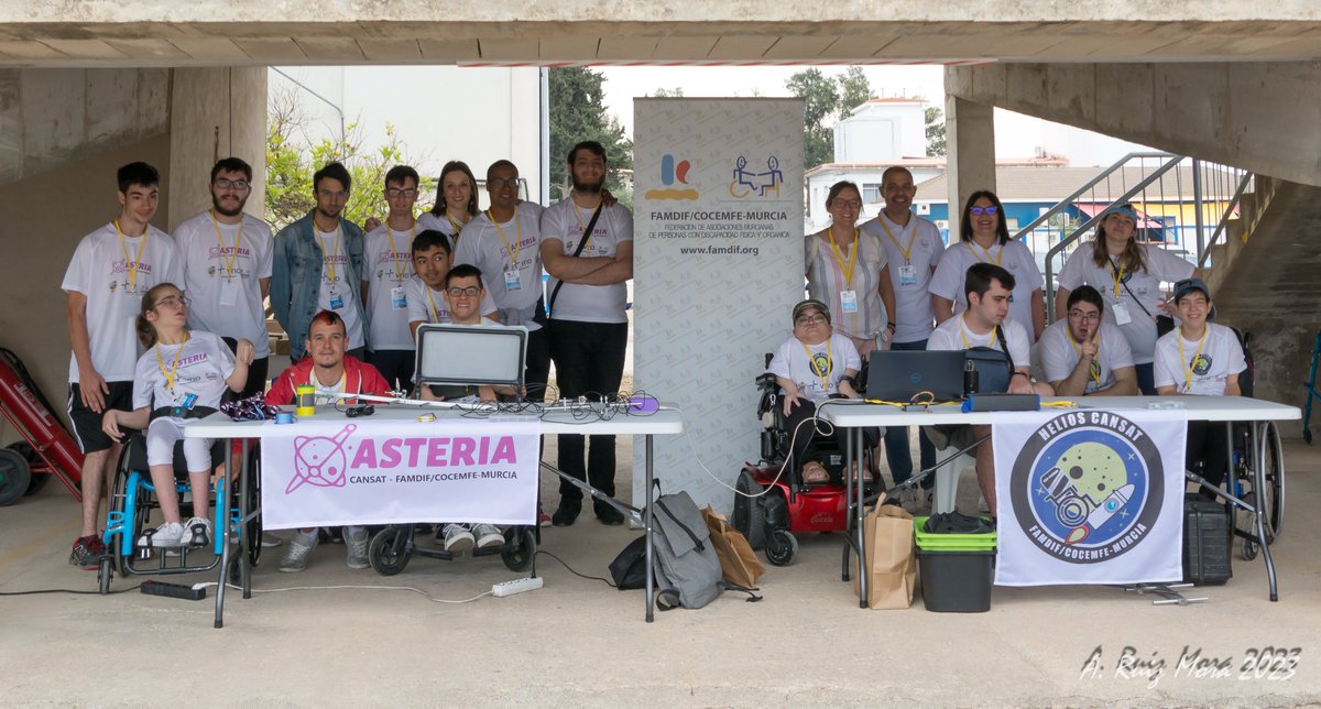 HeliosCansat's tweet photo. Estamos muy contentos con nuestra participación del sabado en la competición del Cansat
#cansat2023 @europeanspaceagency @eserospain #famdif @vrioeurope #cansat2023 @europeanspaceagency @eserospain #famdif @vrioeurope https://t.co/wMIJvHkTAs