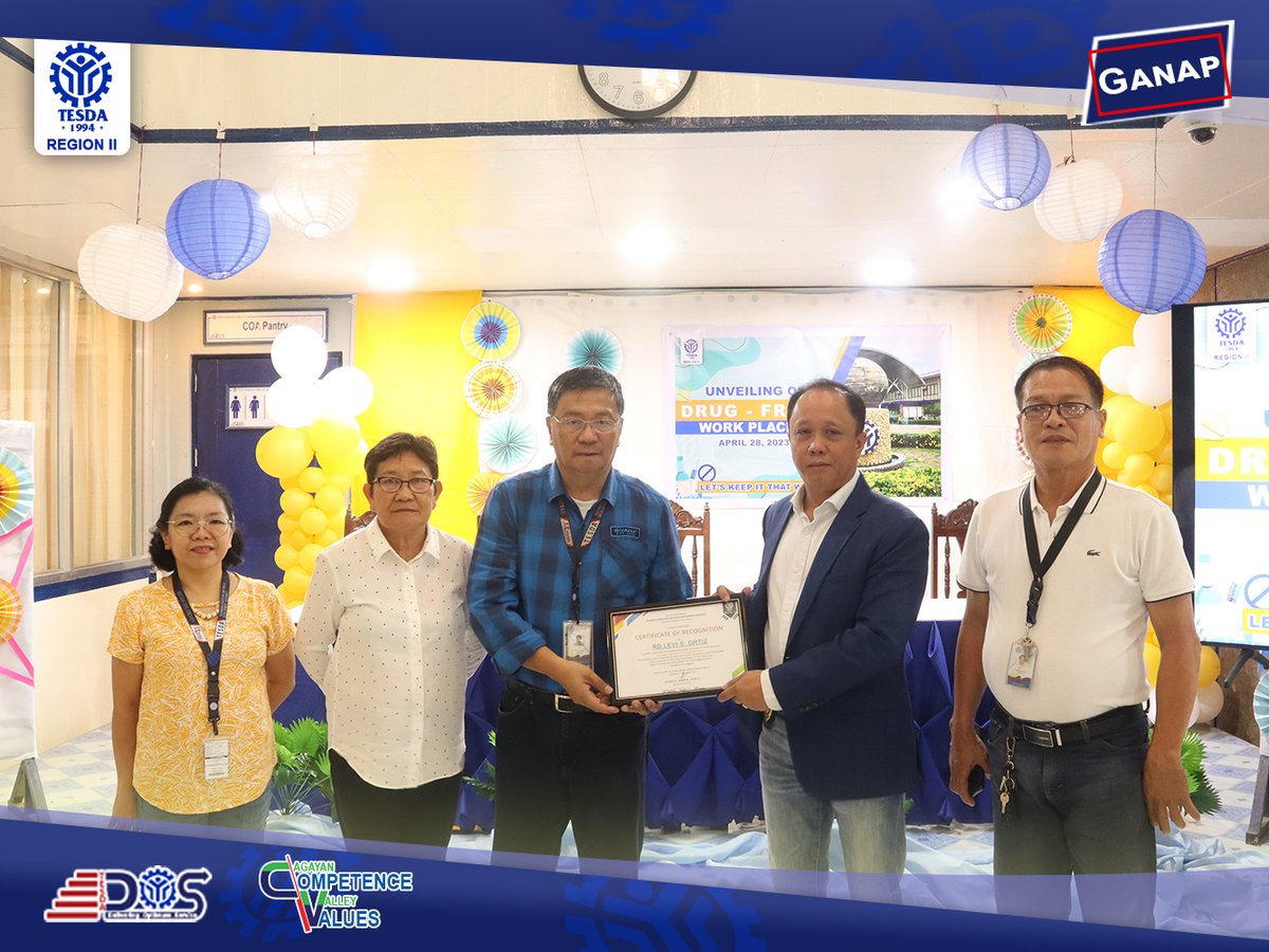 tesdaofficial's tweet photo. TINGNAN: Noong April 28, ang TESDA Region II ay opisyal na idineklara bilang Drug-Free Workplace ng Philippine Drug Enforcement Agency (PDEA) Region II.
#LevelUpSaTESDA
#TESDAAbotLahat https://t.co/Dol3J3gL5D