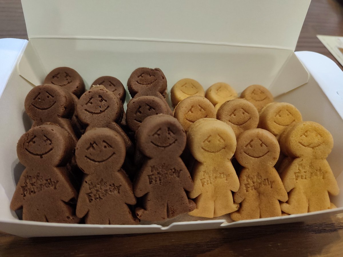 yuzu1or8yuzu's tweet photo. ずっと行きたかったお店♡
ミスターフレンドリー☻
昔はエスパパって呼んでたよね?
エスパパ大好きでリュックやペンケースとか持ってたな〜!
また行きたい𖤐˒˒
#ミスターフレンドリーカフェ
#spapa
#エスパパ https://t.co/HXTlpB7MhA