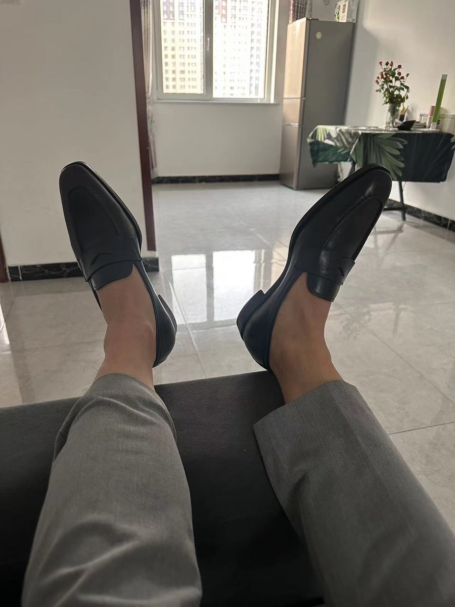 oliver70617469's tweet photo. 有喜欢这种风格的吗 https://t.co/518OBHB7Bh