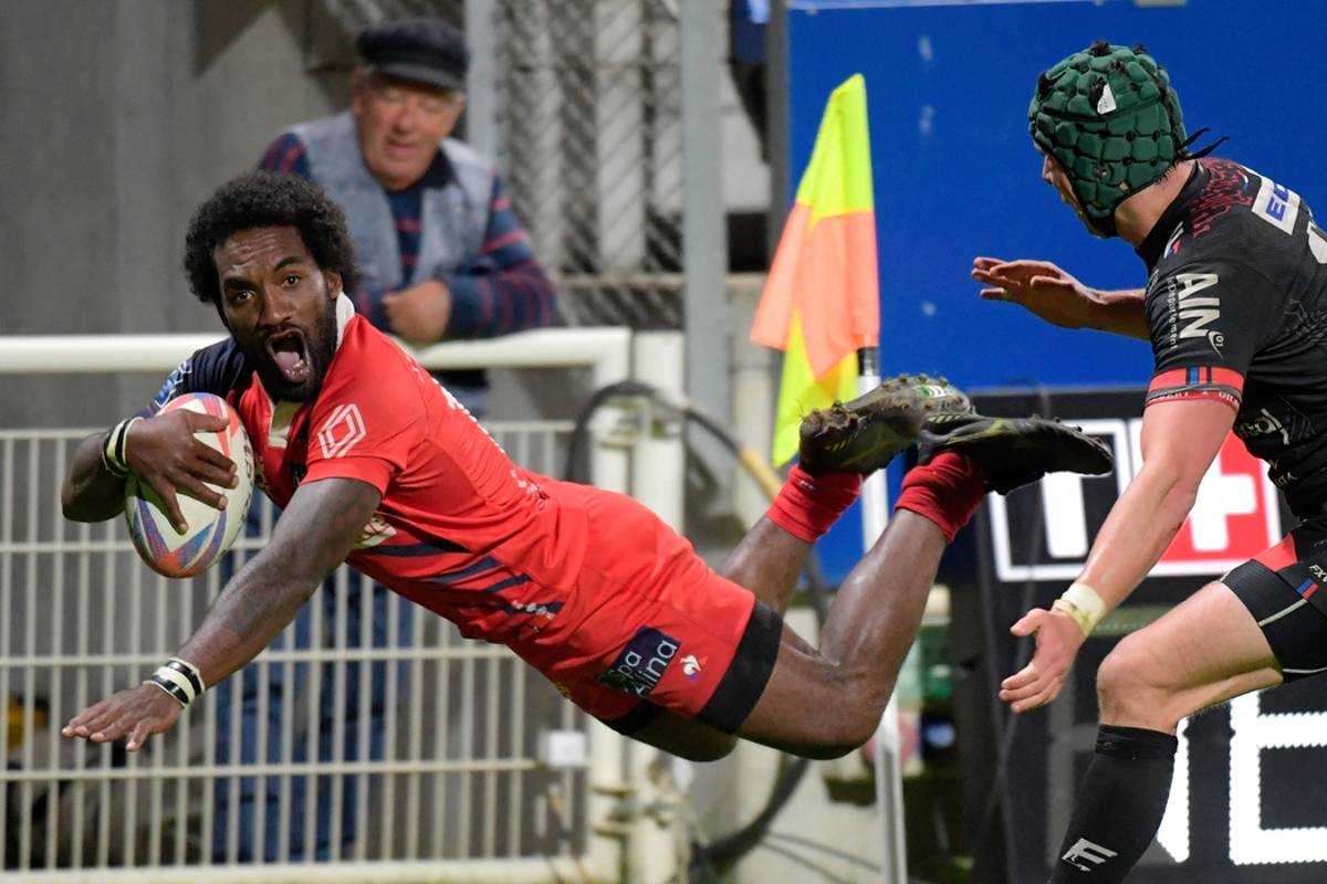 "Toko c'est un mec en or", "Je suis fier d'avoir fait un bout de chemin avec lui", "Tout le monde me considère comme Cantalou et moi aussi". 
Dans <a href="/lamontagne_15/">La Montagne Cantal</a> on revient en longueur sur l'arrêt de carrière d'Albert Valentin, devenu emblème d'Aurillac. lamontagne.fr/aurillac-15000…