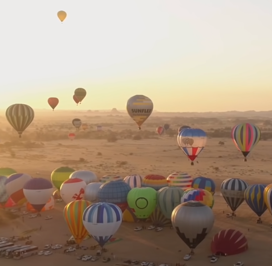 فلا يُغريني مدح ولا يسقطني انتقاد، جميعهم أراء وأنا القرار